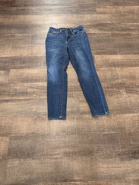 Judy Blue High Rise Relaxed Fit Medium Blue Denim Blue Jeans Size 9/29